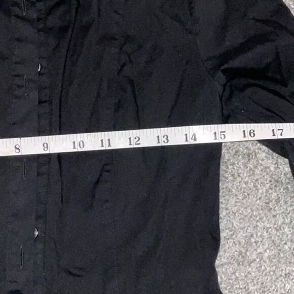 Women’s Burberry button down shirt - Picture 10 of 10